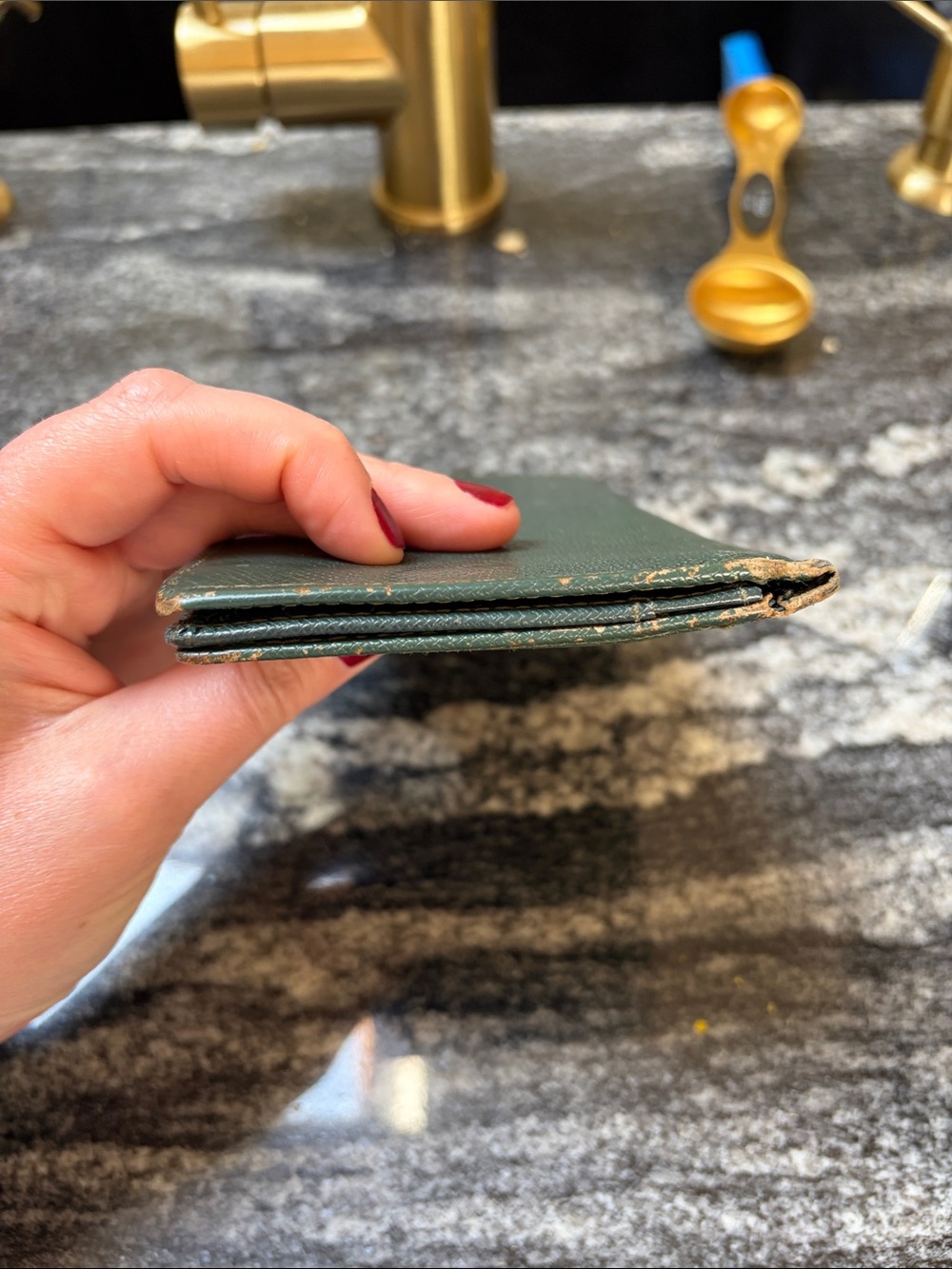 Louis Vuitton Vintage Green Leather Long Wallet - Picture 8 of 8